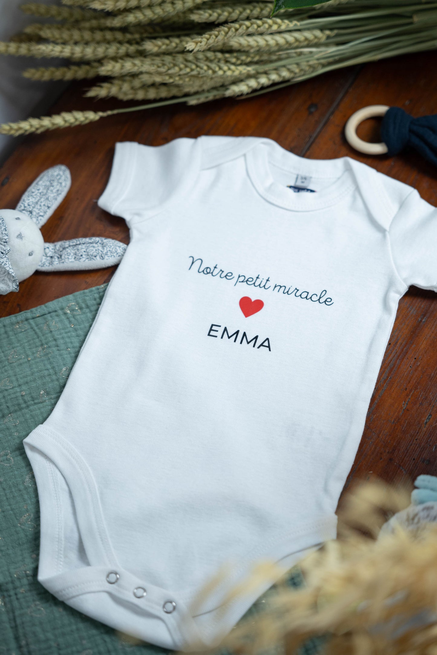 Body blanc personnalisé : douceur et émotion pour bébé