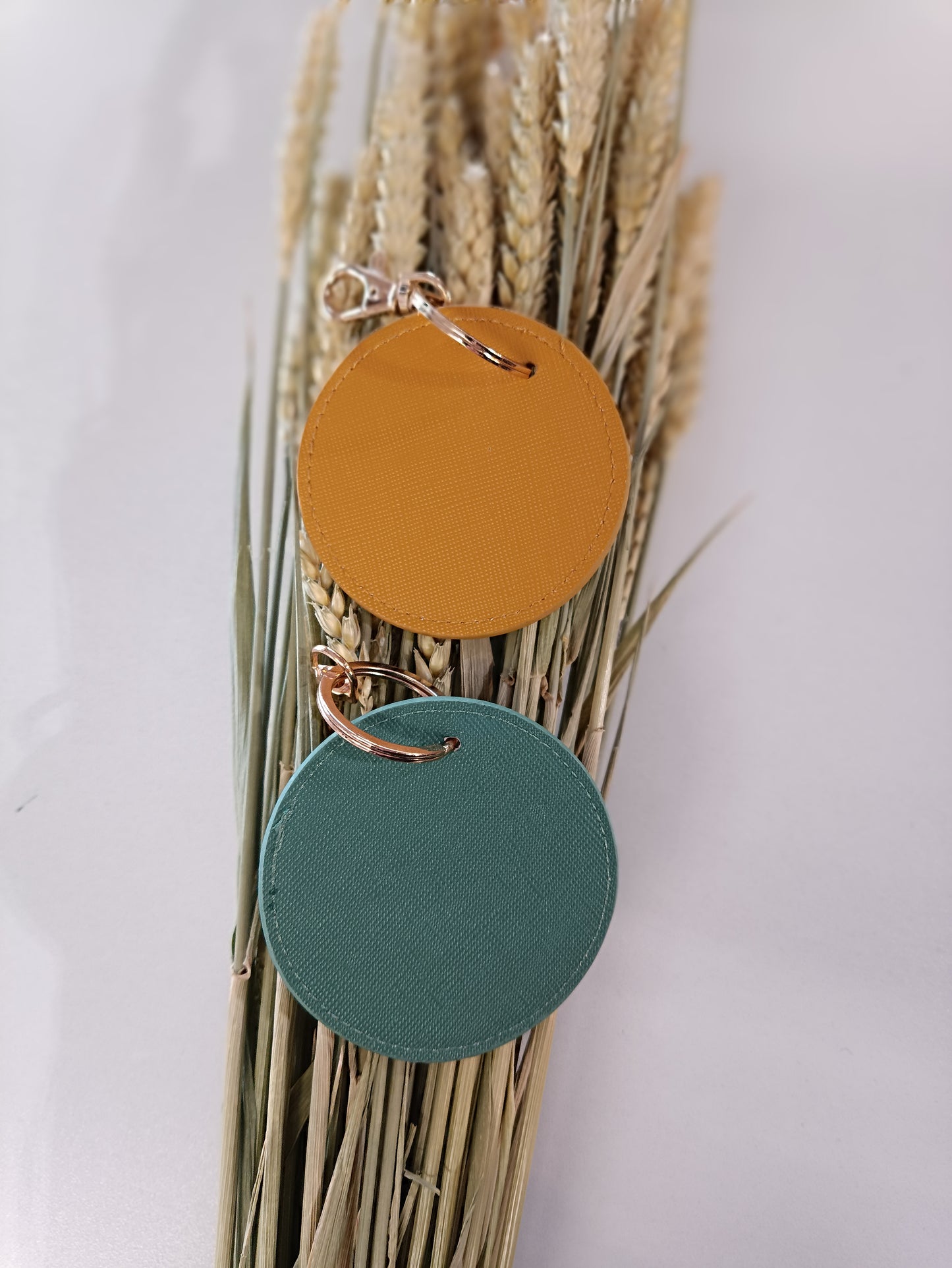Porte-clés personnalisés : le petit bijou qui fera fondre le cœur de Papi et Mamie !