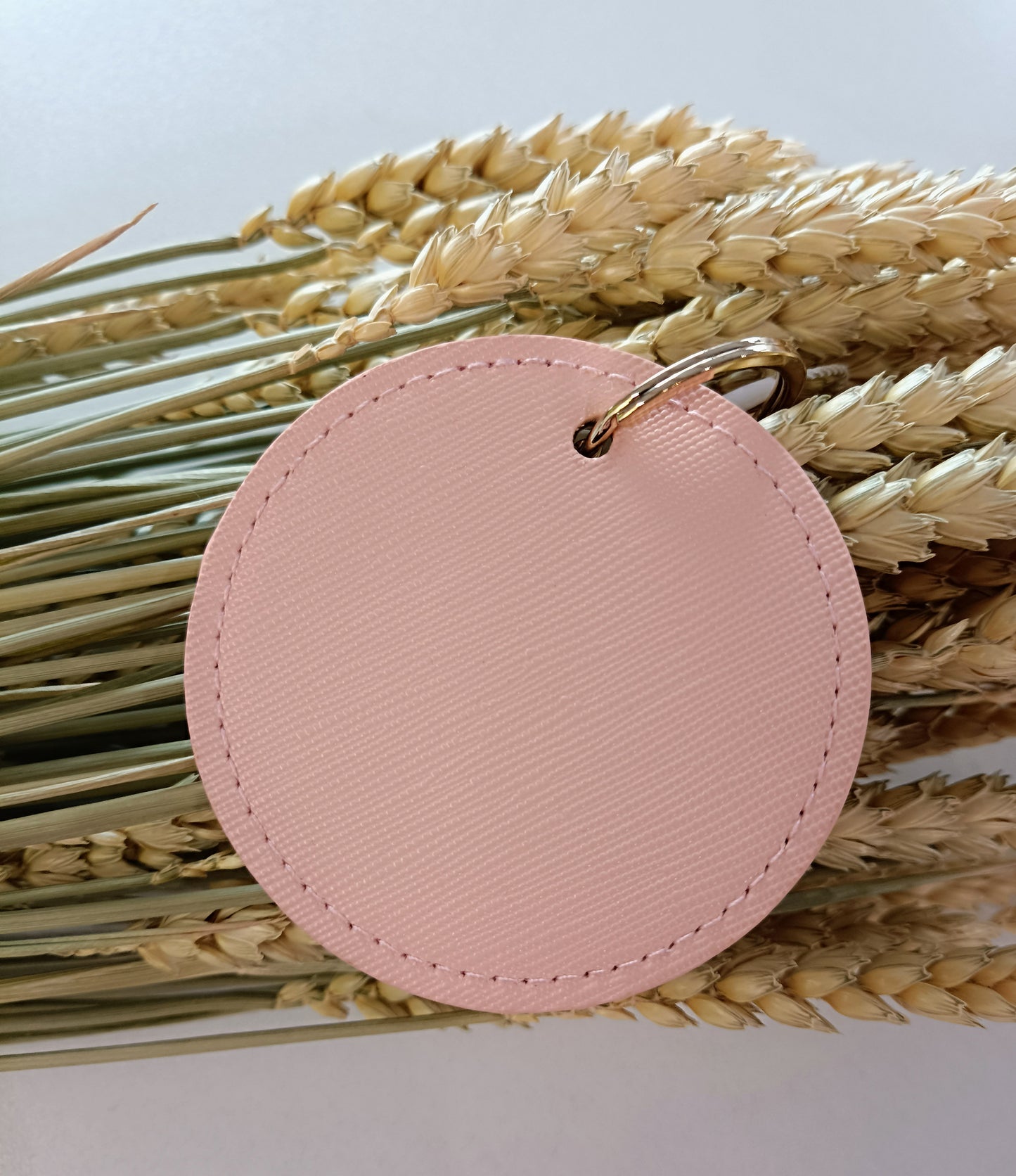 Porte-clés personnalisés : le petit bijou qui fera fondre le cœur de Papi et Mamie !