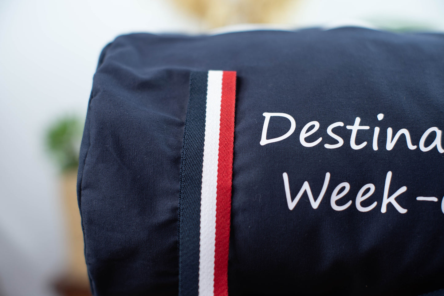 Sac Polochon personnalisé bleu marine ou blanc "Destination week-end"